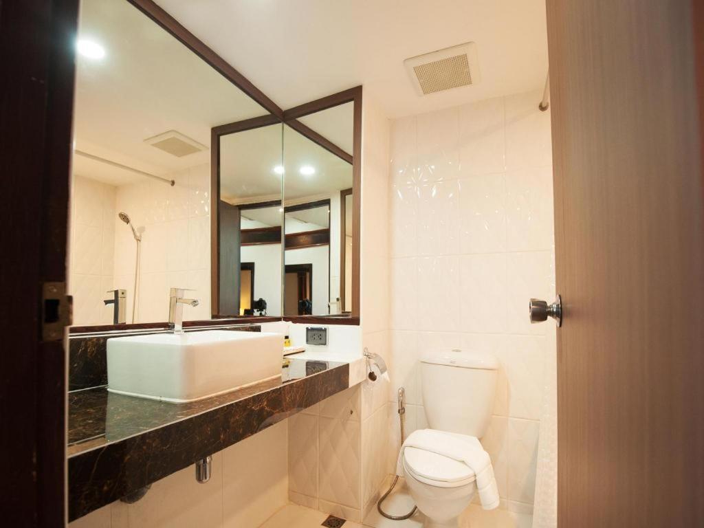 B2 Chang Phueak Gate Premier Hotel — Photos 2